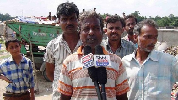 Kailasahar : People organized road blockade demanding shifting of dumping ground Kailasahar : People organized road blockade demanding shifting of dumping ground